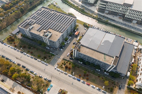 FS SOLAR & STORAGE - European headquarters and logistics hub for advanced energy storage and solar solutions