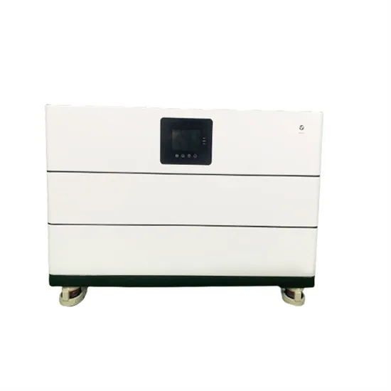 How many square feet of wire does a photovoltaic panel have 